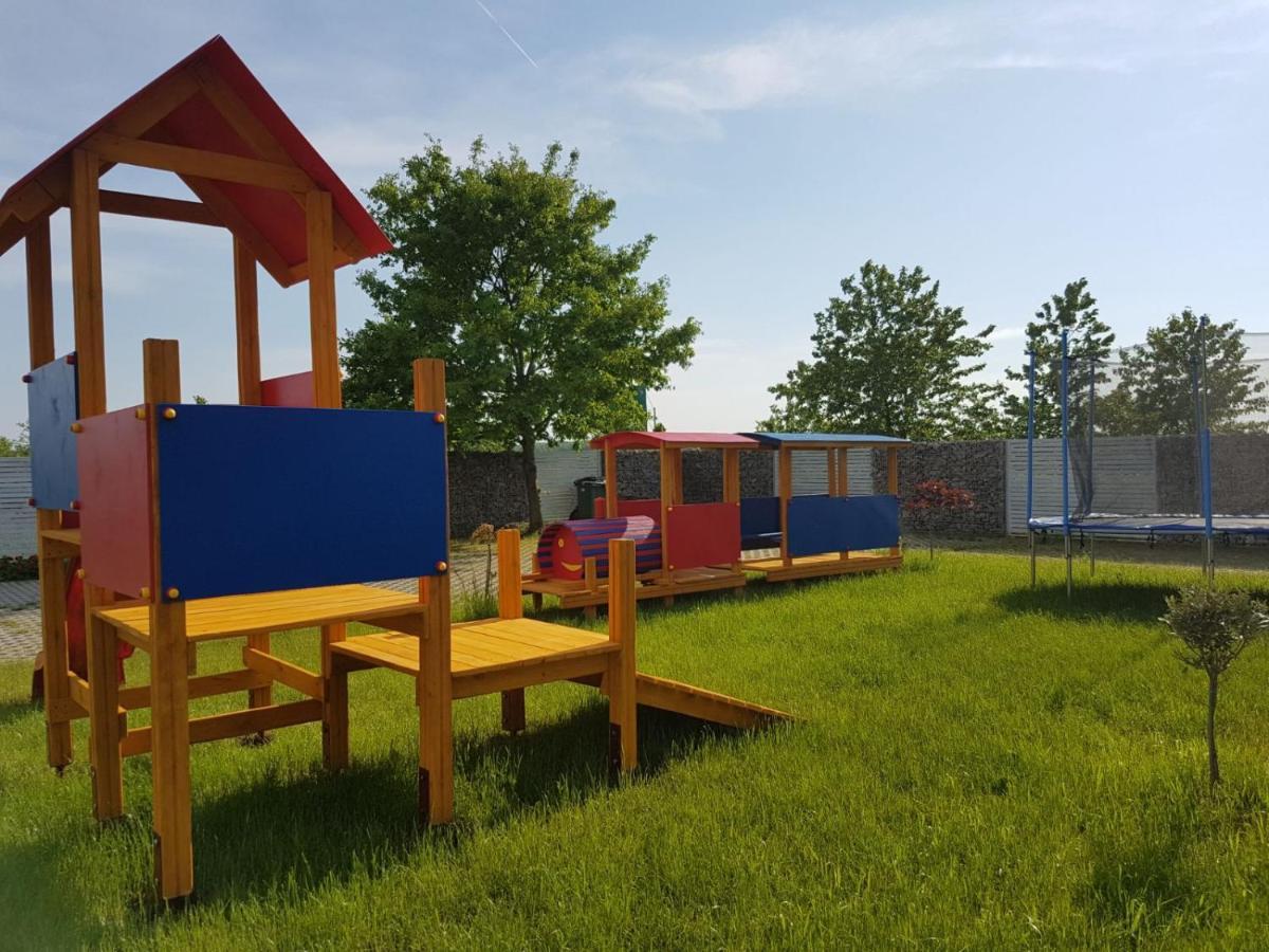 Domki Gosciniak Rewal Buitenkant foto